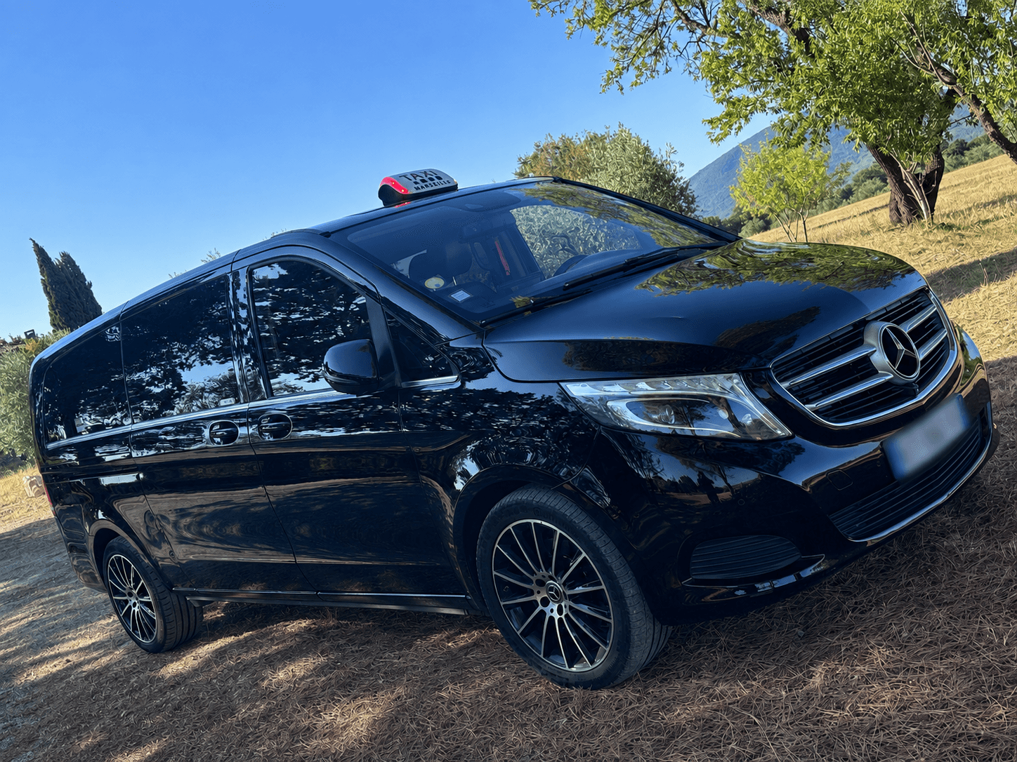 Taxi van 7 places Marseille – Mercedes Classe V Taxi van Mercedes Classe V 7 places à Marseille
